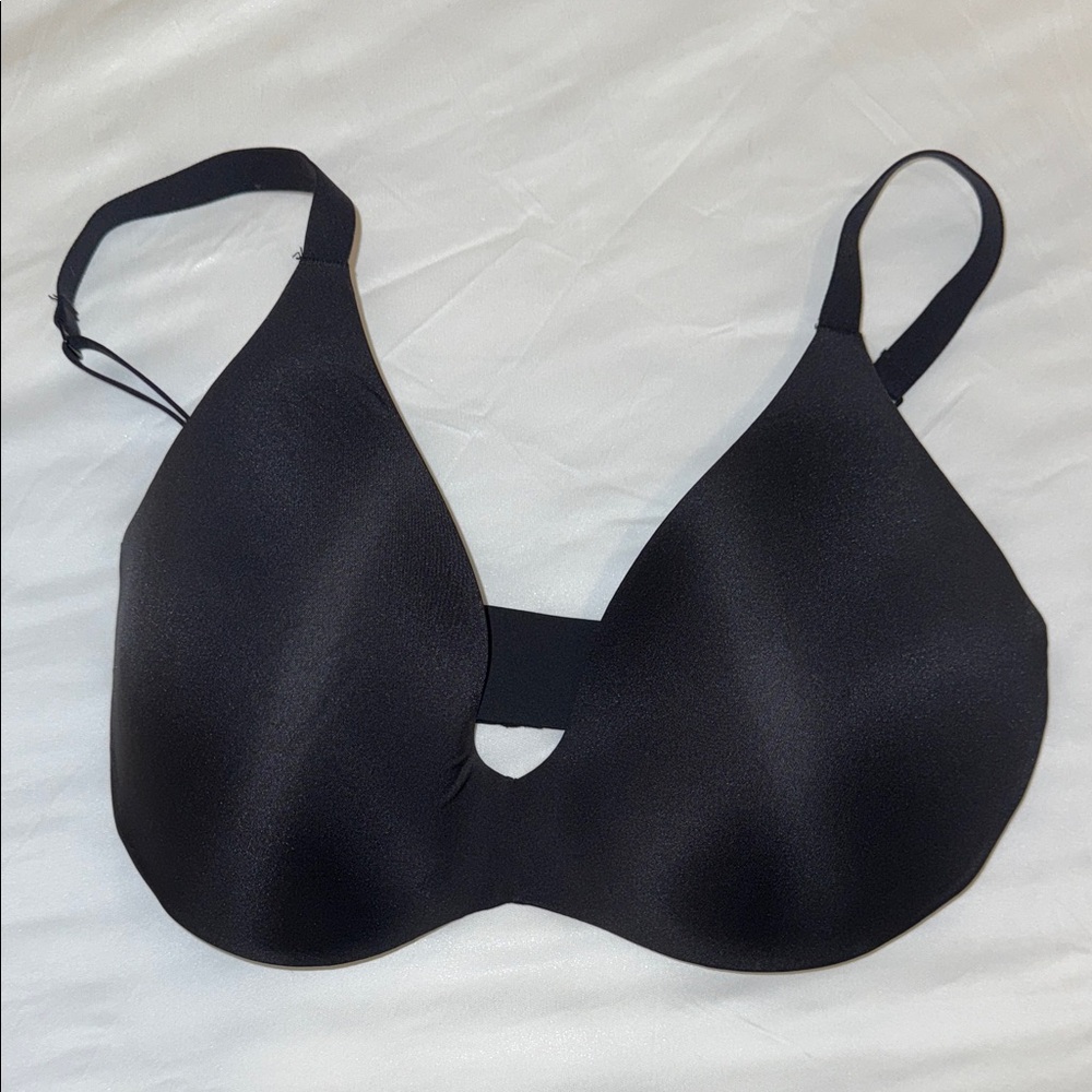SKIMS Black Wireless Bra